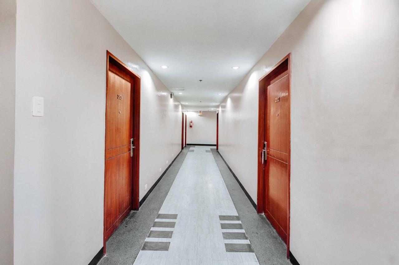 Reddoorz Plus Near Mango Avenue Cebu Екстериор снимка